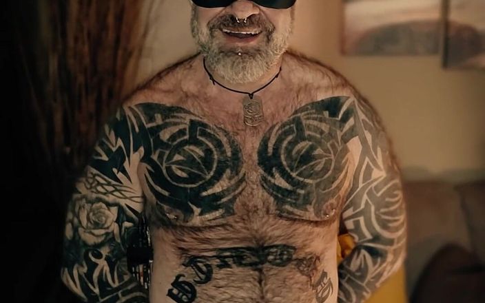 Marc Angelo: Mutlu Paskalyalar y'all