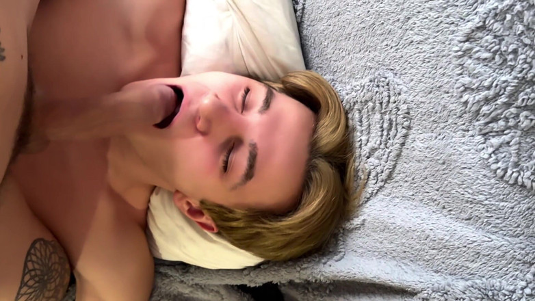 Max Gen: Acordei Um Amigo Com Um Boquete Quente Na Garganta, Depois...