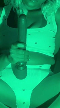 POV: Trening home booty kończy się squirting na całej maty jogi