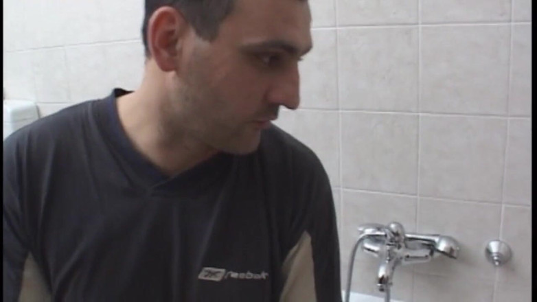 Real Home Made: Niezła gorąca amatorska dziwka uwielbia trójkąt - 2 sceny w filmie