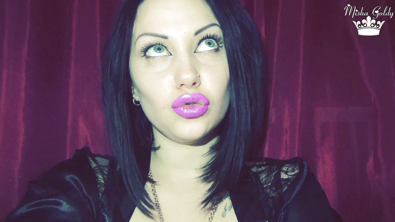 Goddess Misha Goldy: Фиолетовые блестящие губы