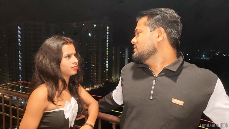 Londamaal123: Indian Desi Girlfriend Boyfriend Anniversary Fucking in Hotel on There...