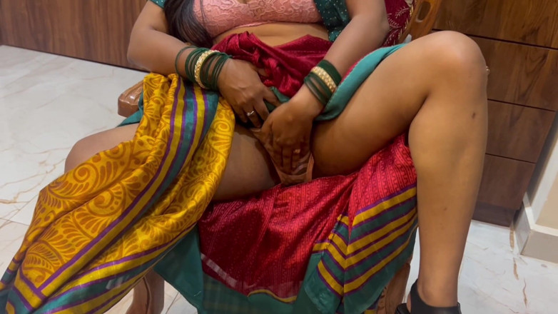 Besharam Jodi: Desi Indian Saree Fucked by Her Besharam Younger Stepbrother