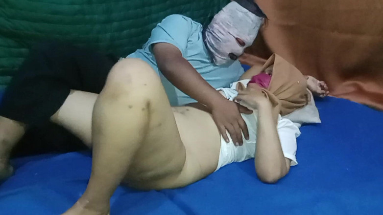 Babang endut: Indonezia Pizda mamei mele vitrege cere lins și futut