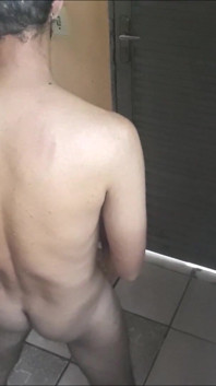 Je me doigte le cul