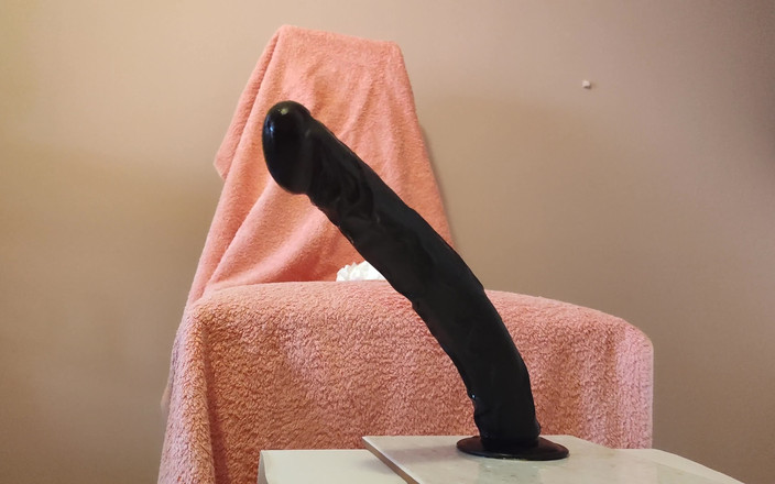 Dildofuckerxxx: Ich deh meinen dicken arsch mit zwei riesigen dildos