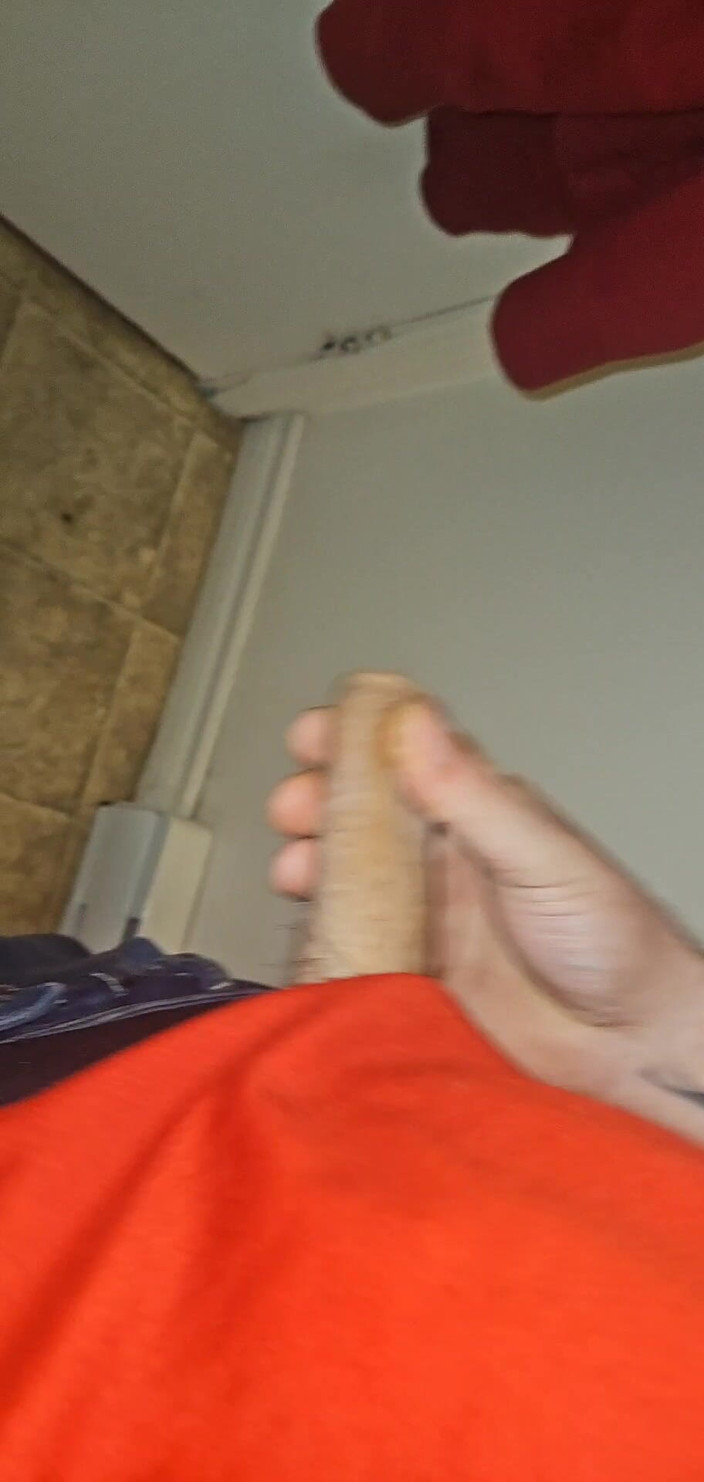 BadBoy amateur studio: Solamente io che mi masturbo