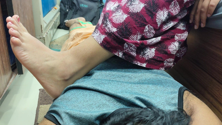 Vaishnavysharunraj: Un calpestamenti del culo e del corpo posteriore