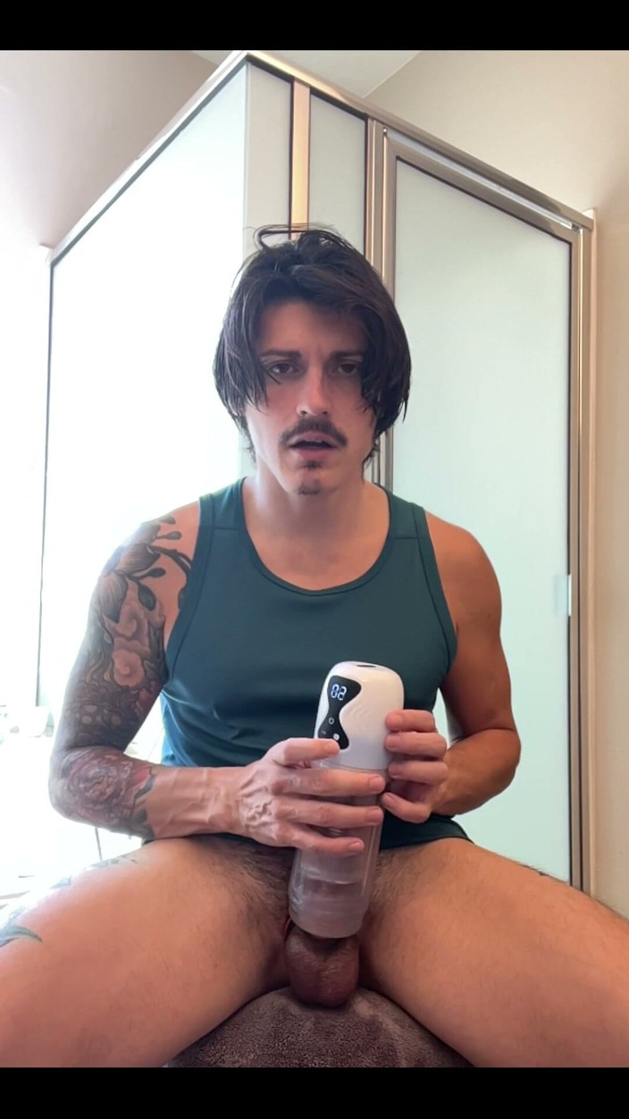 Andy Mendoza: Check This New Toy! Sicuramente saranno di usare questo di...