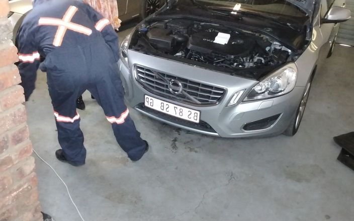 Bigjoefuckalott: I M Mechanic That Service Cars and Women