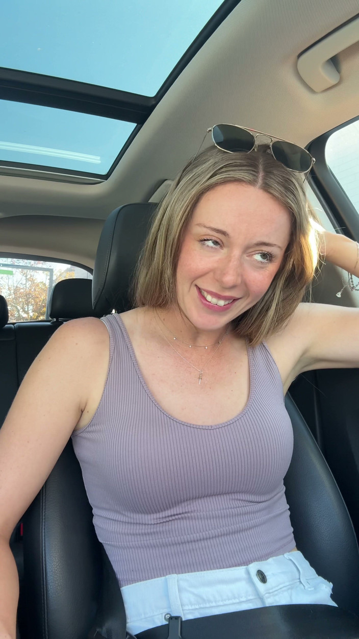 Nadia Foxx: Prendere uno spuntino e duramente in pubblico!