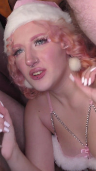 Sexy Ladies From the UK Are Getting Cumshot