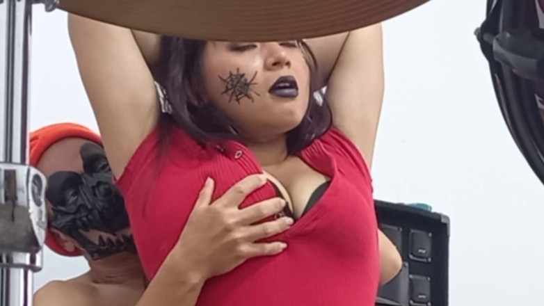 Martin13: 摇滚音乐家在排练时做爱