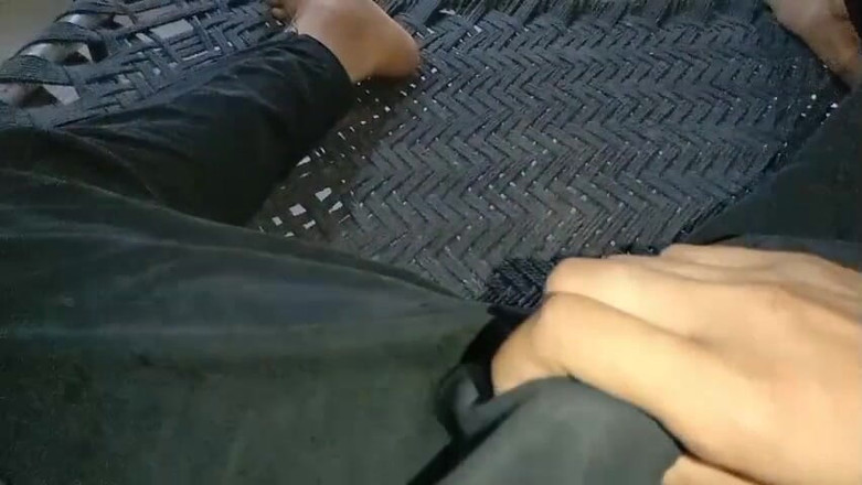 Desiboy gay: Pakistani Hot Boy Handjob