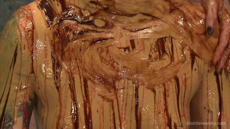 Kink University: Sploshing Sensasi Seksi Dengan Makanan Untuk Bermain Dan Kesakitan