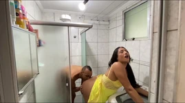 I Went to Take a Shower with My Boyfriend