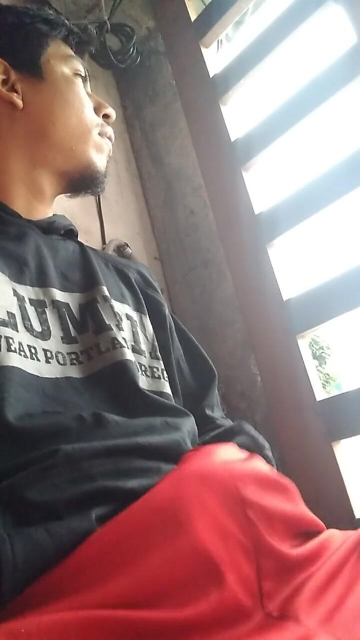 AlexAlejandro13: コードの下でこすりつける