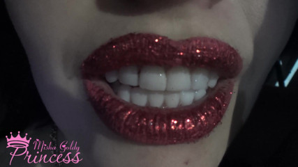 Goddess Misha Goldy: The most mesmerizing lipstick
