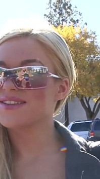 BIGTITS - Piękna seksowna i zawsze z wielką chęcią pieprzenia, ta nieznana puszczalska molo zawsze szuka kogutów i biorę