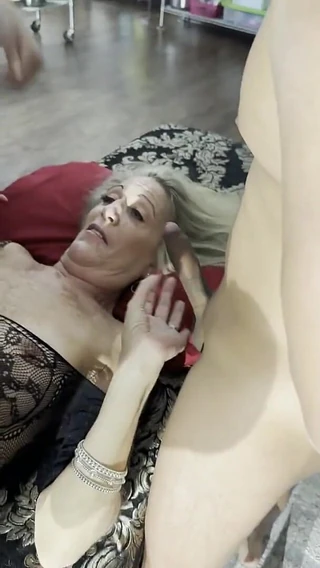 Creampiekaty: 10 Min BBC Fun with Great Bukake Blow Out