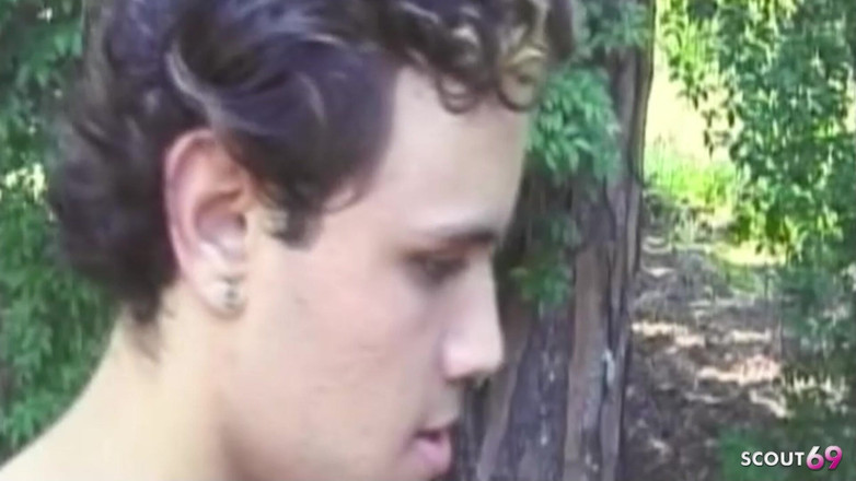 Shemale TS Collection: Latina ladyboy Antonia fodida anal ao ar livre na floresta