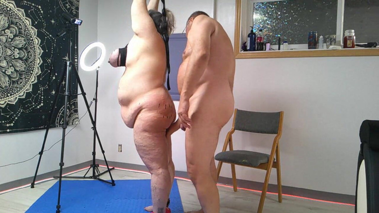 Ramblin Rows: 팽창식 플러그로 애널 스트레칭