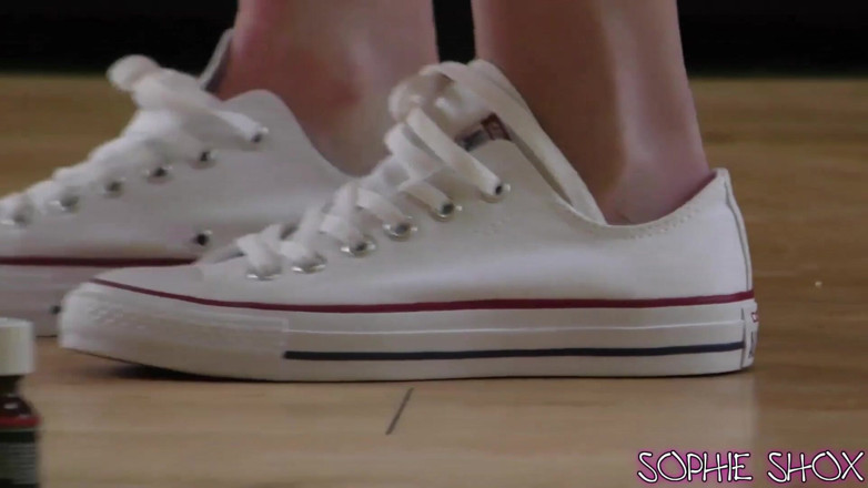 Sophie Shox: Extreem ballbusting