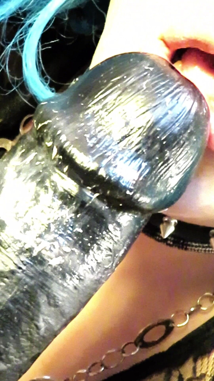kandiKane: Brazilian Trans Bombshell Kandi Kane Sucks 15" Massive Big Black Cock...