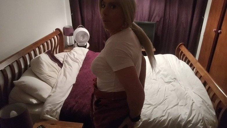 NikkiGee: Senhora de Branco