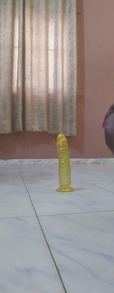 Queennoone: I Got My Stretch and Fuck