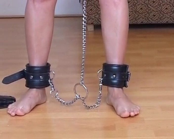 German amateur couples: Немецкой шлюшке с завязанными глазами кончили на лицо после хардкорного БДСМ-траха