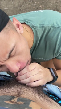 Raw Bareback Fucking Outdoor Action! Bubble Ass Takes a Load!