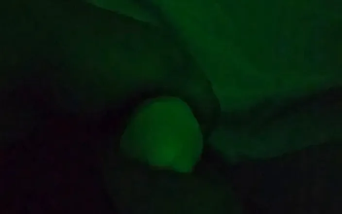 Ninazx: My first green light masturbation video