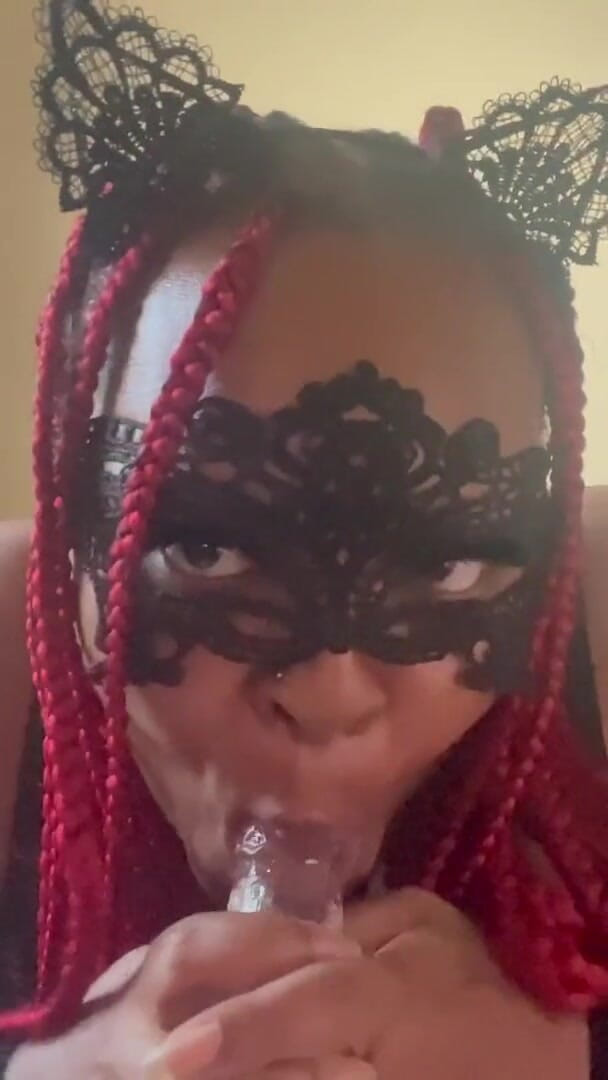 VallarieEast: Suck That Dick