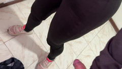 Crisanto999: 義理のいとこが誰もいないときに到着したので、私たちはそれを利用しました