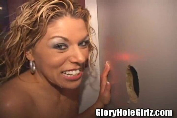 Glory Hole Girlz: Roxy Velká prsa latina děvka kouří Boner Sperm Shots Glory...
