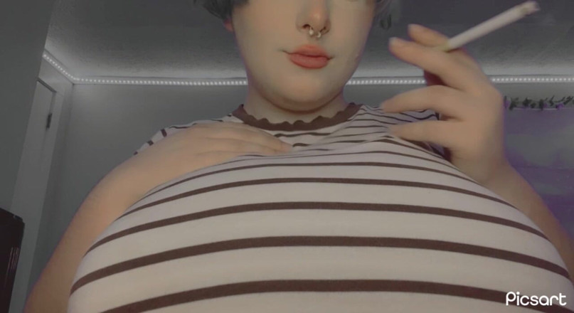 Mushroombitchx: Miga ci, gdy palę