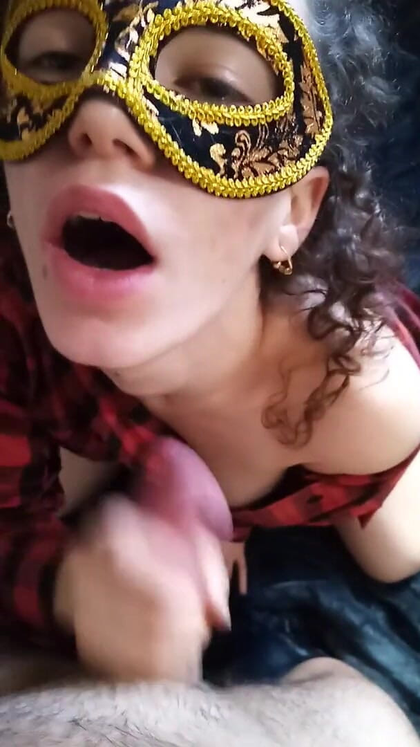 Clarice and Val: Drobné překvapení píšťalkou