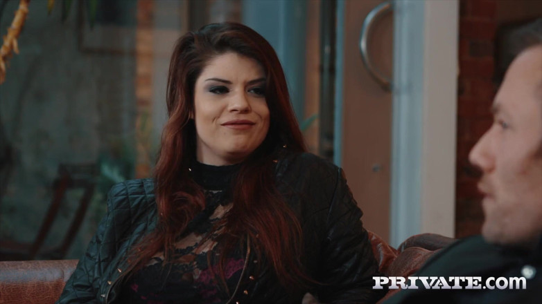 Private.com: Taylor Sands leva uma cheia de gozada facial