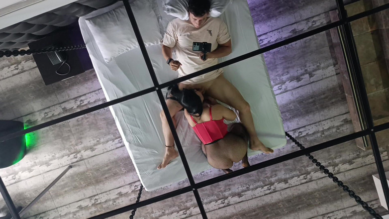 venusandzeus: Sex Într-un Motel Clandestin Mă Fute Și Ejaculează În Vaginul Meu