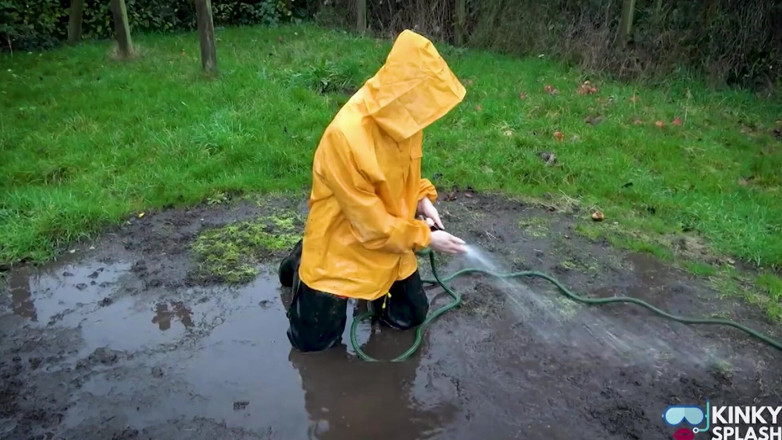 UKCuteGirl Lucy Lauren: Slippery Pvc Garden Wank Hose, Mud &amp; Shiny Rubber Waders