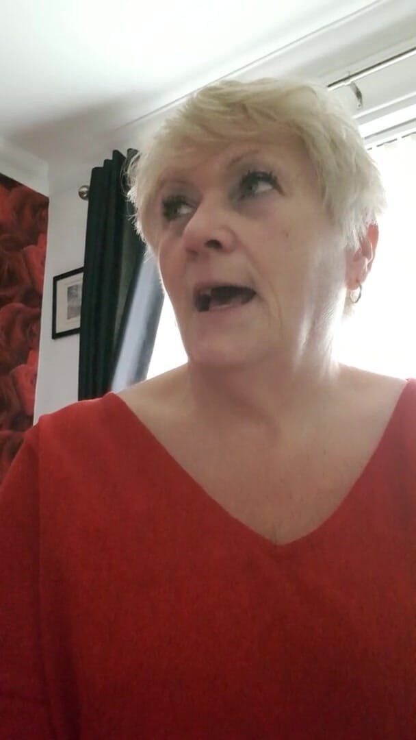 Uk Joolz: Mistress susan और joolz उसके माइक्रो लंड का मजाक उड़ाती है