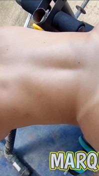 MILF mit dickem arsch anal hart. Zweimal abspritzen. In arsch und muschi