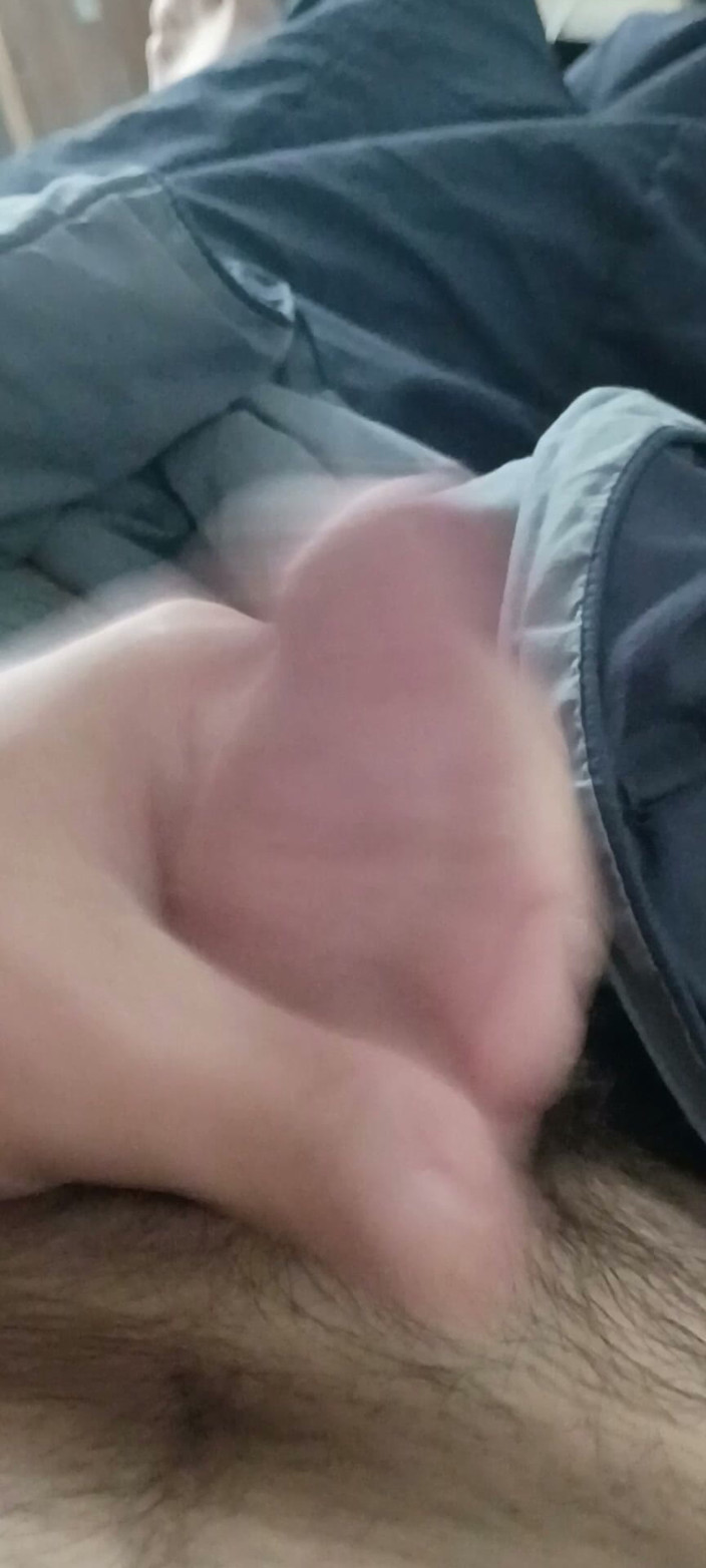 BigpizzaJoe: Bored in Bed