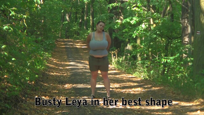 Only Big Melons: Boucing Boobs in Best Angle!