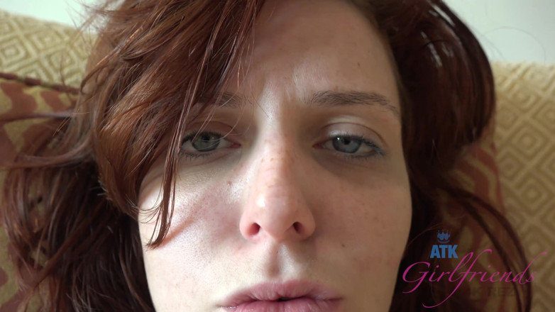 ATK Fans (Girlfriends): Pik is te groot voor Emma