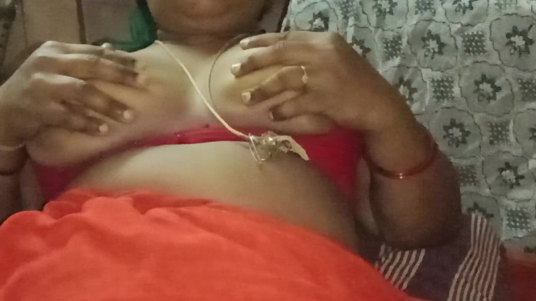Tamil Anti Uma235: My Wife Spreads Her Pussy in Front of Her Husband...