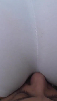 Fața unei mame sexy excitate stând una pe cealaltă