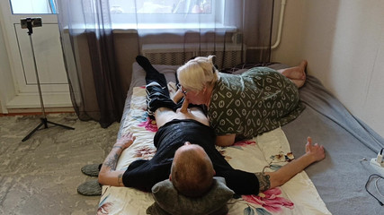 Zona901: Vecina suge până la ultima picătură de spermă