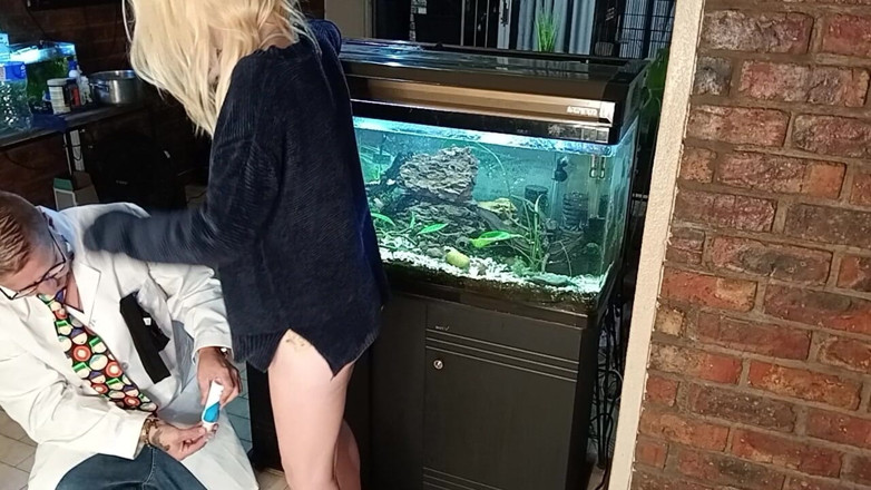 Bigjoefuckalott: Je doigte ma petite blonde